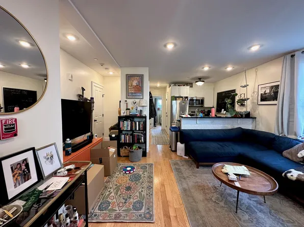 28 Putnam St, Somerville, MA