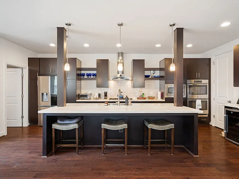 Luxury Kitchen with high end appliances