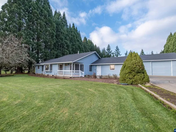 37073 Gore Dr, Lebanon, OR 97355