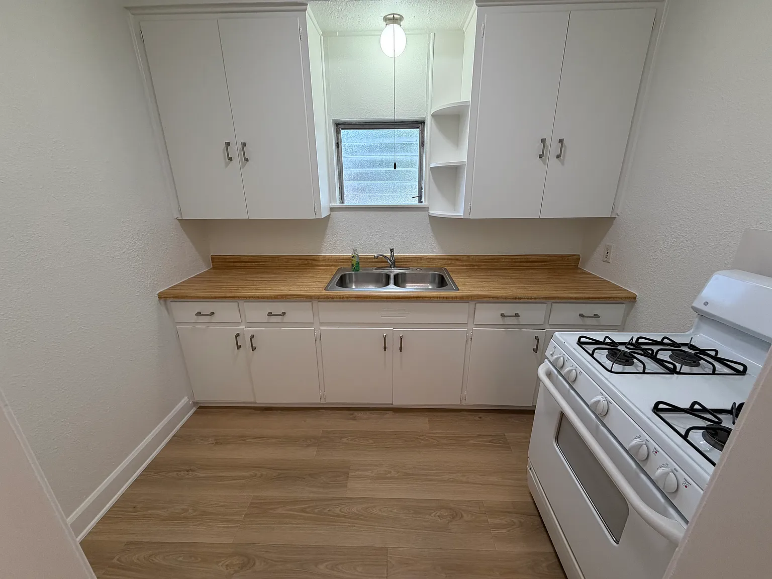 1 bed, 600 sqft, $1,950 — Photo 4