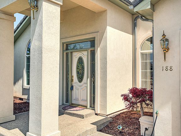 3rd image of 188 Princeville Dr