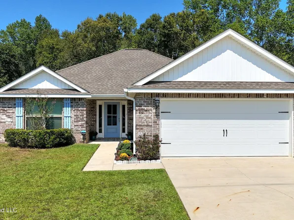 20 Summit View Dr, Perkinston, MS 39573
