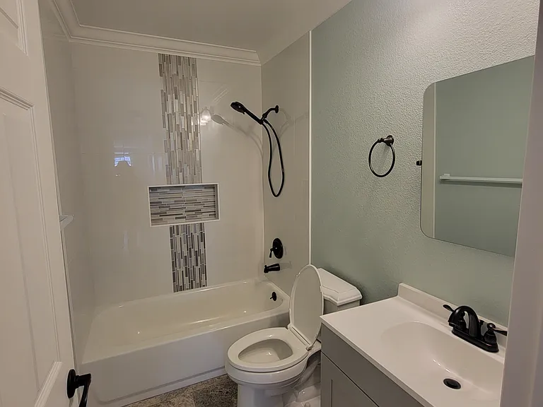 485 Lexington Cir — Photo 5