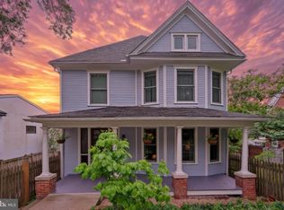 5746 Macarthur Blvd NW, Washington, DC 20016