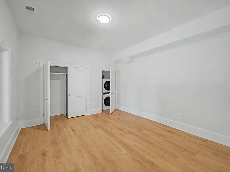 10205 Sorrel Ave — Photo 15