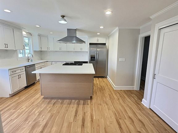 3rd image of 101 Highfields Rd