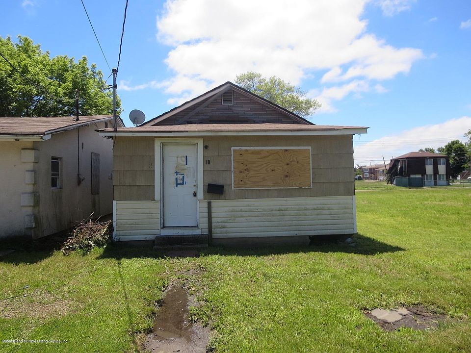 1st image of 10 Kissam Ave