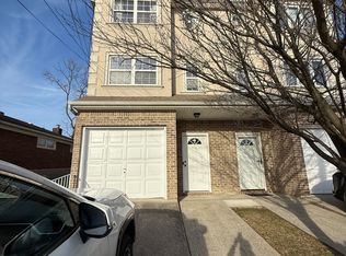 223 Hull Ave #3, Staten Island, NY 10306
