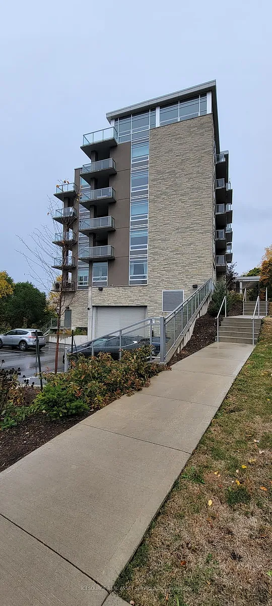 Photo 2 of 35 - 455 Charlton Ave E #602 - Hamilton, ON Building Photo - 455 Charlton Ave E #602