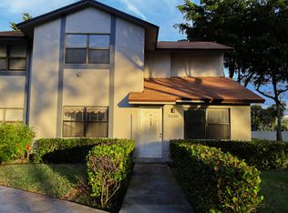 5266 Gate Lake Rd, Fort Lauderdale, FL 33319