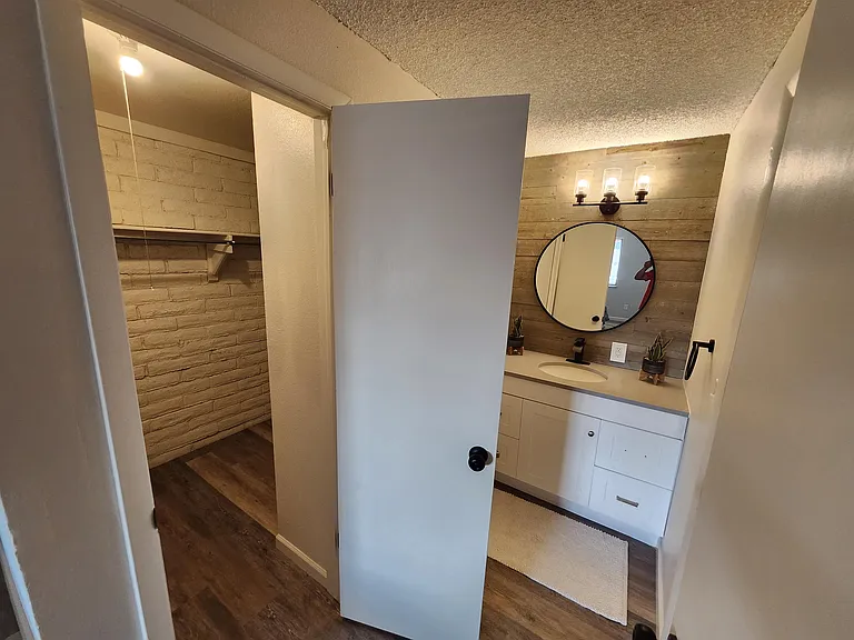 1723 Robb St — Photo 12