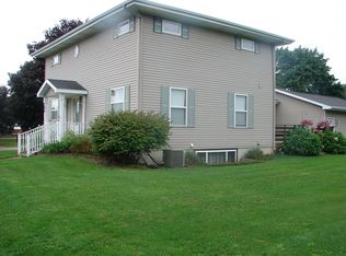 784 Ionia Rd, Portland, MI 48875