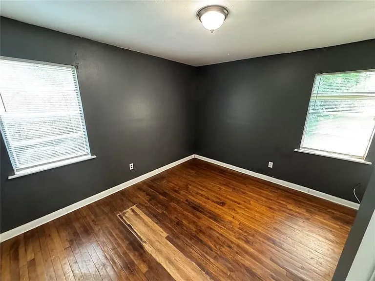 2805 Harper Ave — Photo 14
