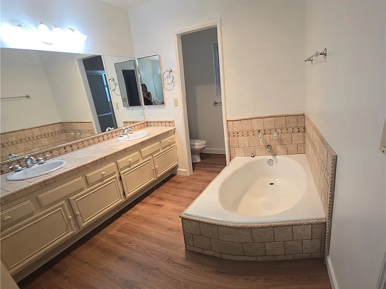 7134 Dos Rios Dr — Photo 20