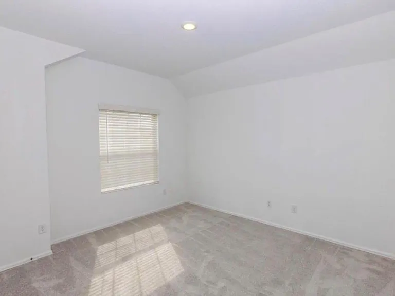 7907 Elk Grove Ln — Photo 9
