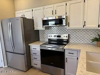 500 N Roosevelt Ave #46 — Photo 9