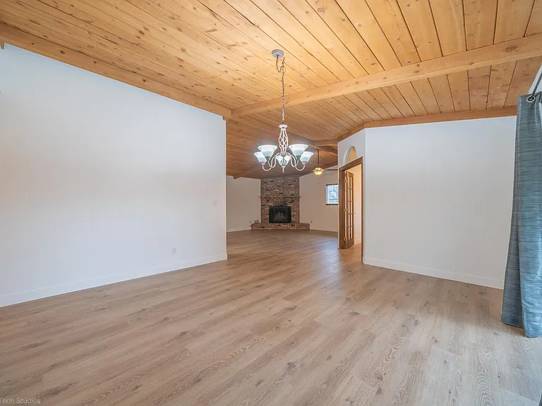 2925 Cove Point Ct — Photo 14