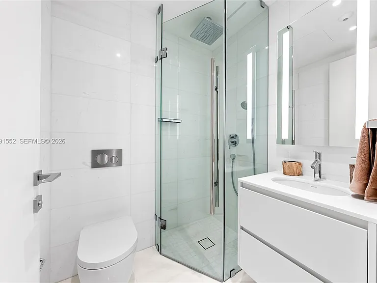 300 Biscayne Boulevard Way #901E — Photo 12
