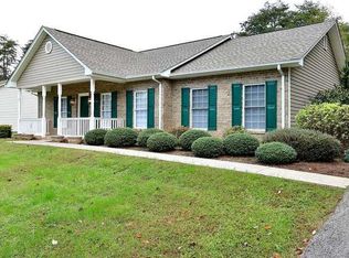 114 Douglas Dr, Moneta, VA 24121