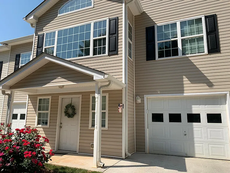 106 Pointe Cir — Photo 3