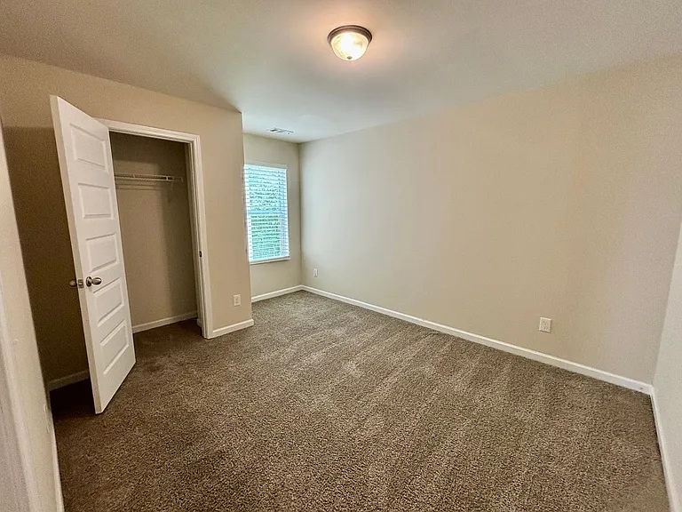 629 Carlton Pointe Dr — Photo 16