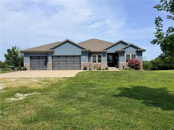 12908 E 244th Rd, Peculiar, MO 64078