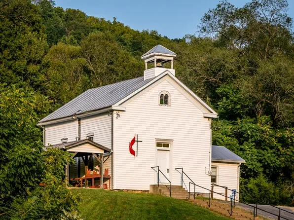 3155 Jollett Rd, Elkton, VA 22827