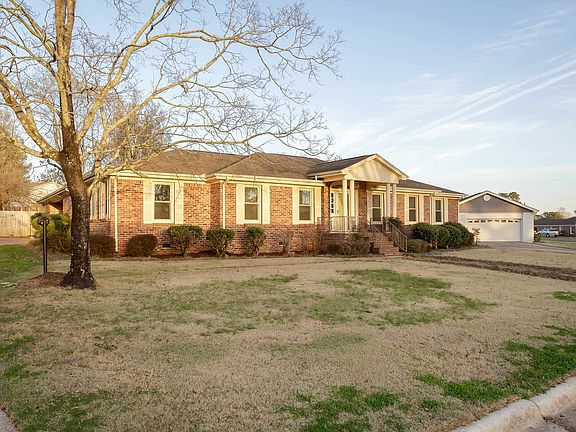 2nd image of 445 Roxie Dr