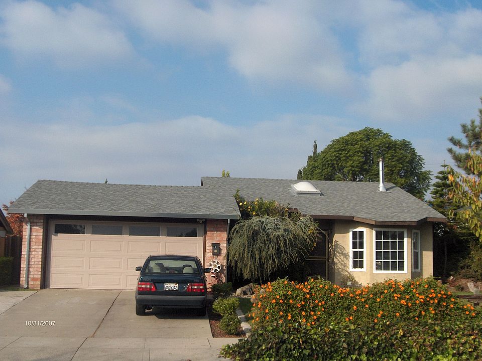 1st image of 2294 Royaltree Cir