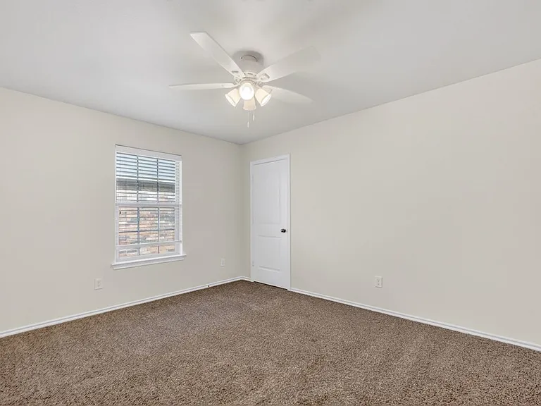 509 Wagner Dr — Photo 32