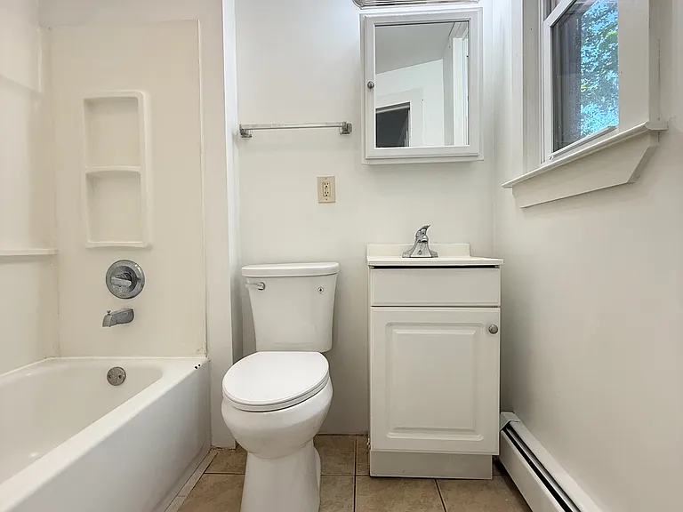 156 Main St — Photo 11