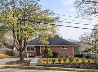 3297 Annandale Rd, Falls Church, VA 22042