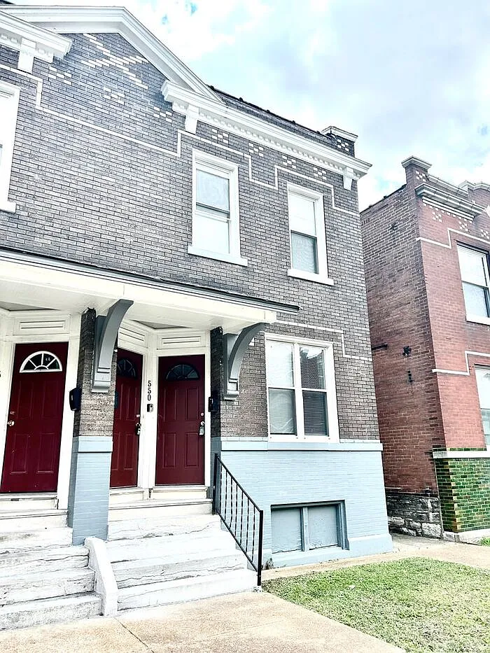 1 bed, 1.0 bath, 900 sqft, $750 — Photo 1