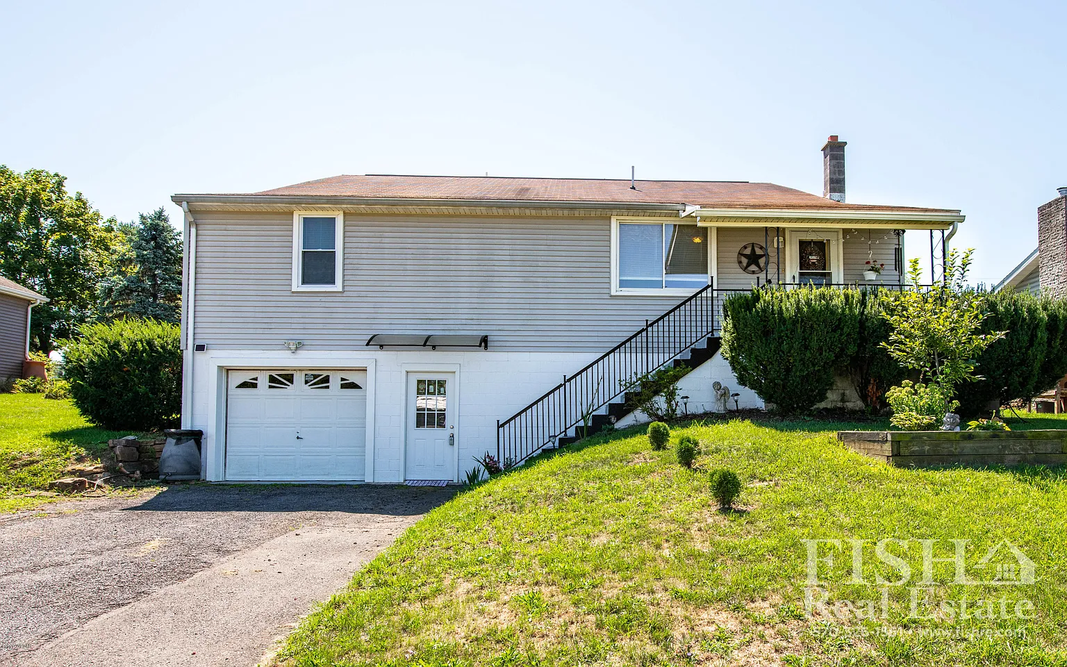 180 Old Farm Ln photo 1