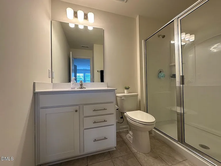 407 Auburndale Ct — Photo 13