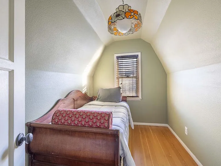 45712 1st Ln — Photo 24