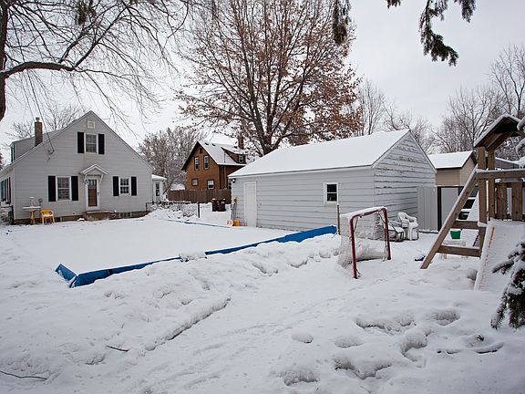 4th image of 533 5th St W
