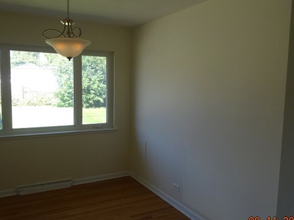 5th image of 10818 Hastings St