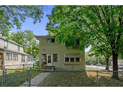 2900 Colfax Ave N Photo 1