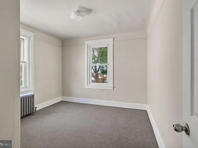 332 W Washington St #2 — Photo 9