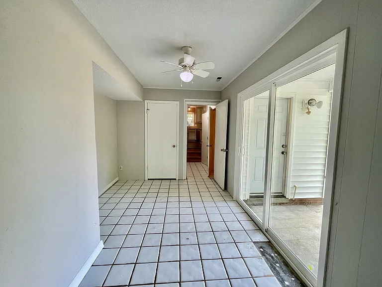 5651 Dodge Dr — Photo 20