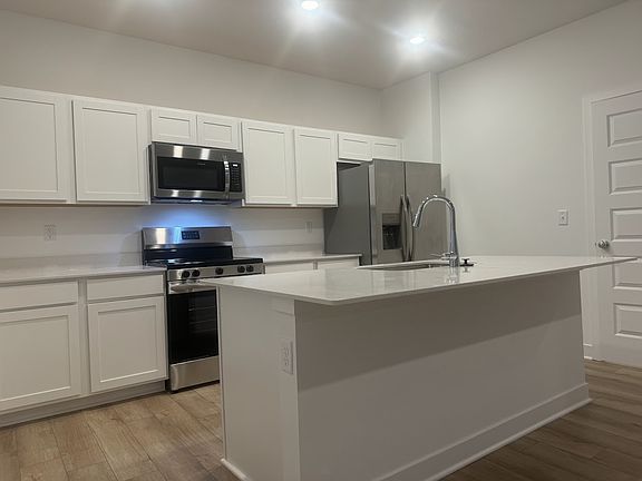 5th image of 1046_59 Beck Way