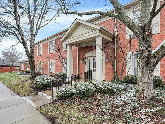2nd image of 7317 Lions Head Dr APT D