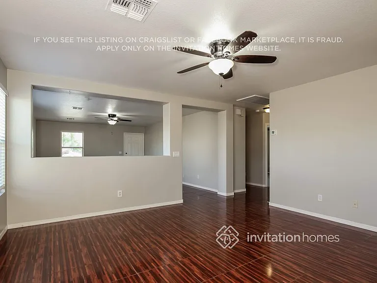 11530 W Flores Dr — Photo 2