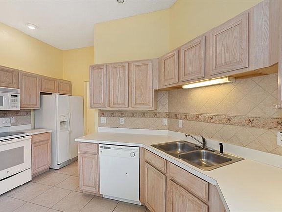 3rd image of 2906 Moorcroft Ct #4