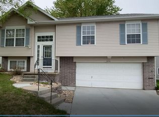 16726 Patrick Ave, Omaha, NE 68116