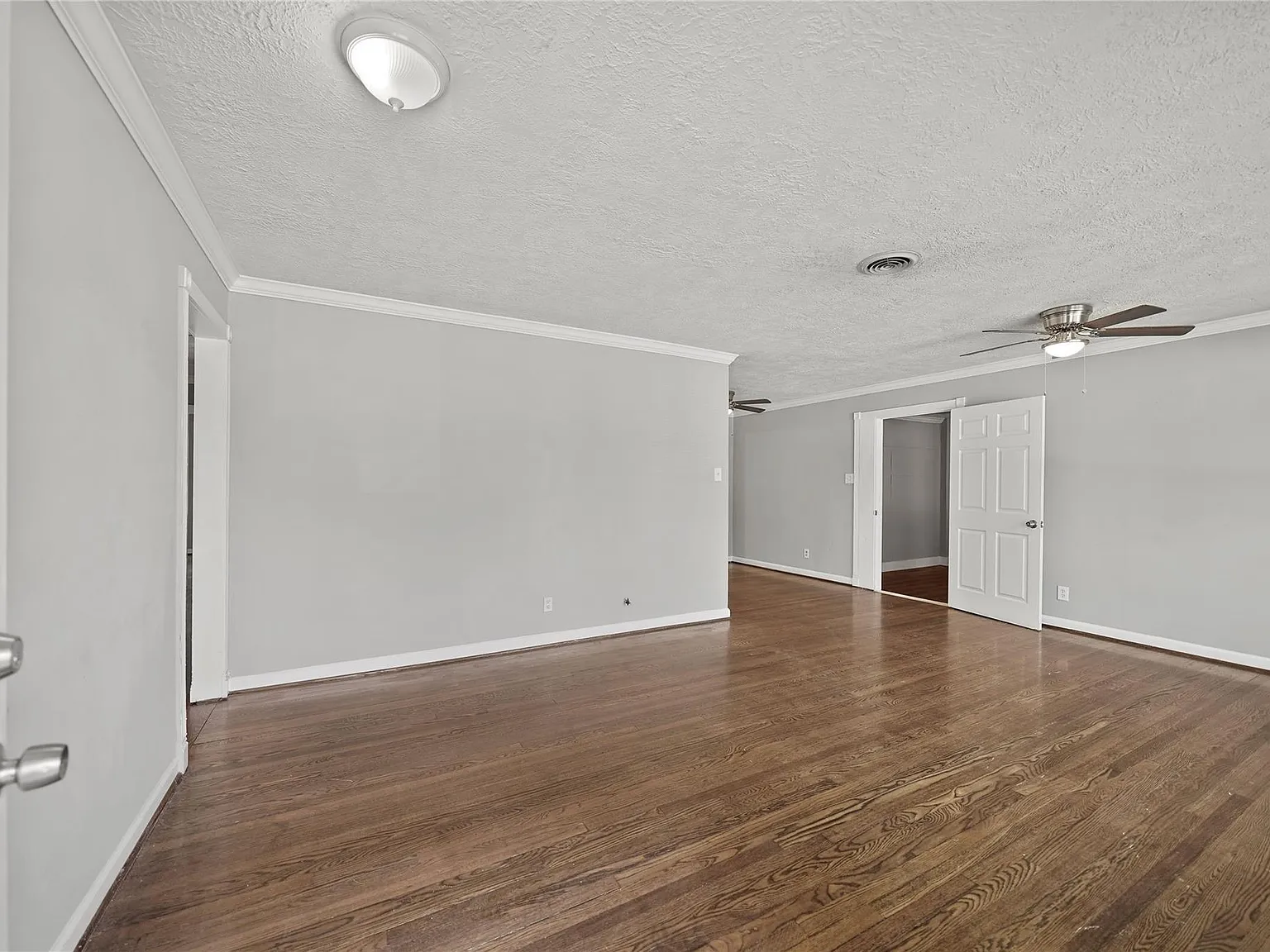 4 bed, 2.5 bath, 1890 sqft, $1,795 — Photo 4