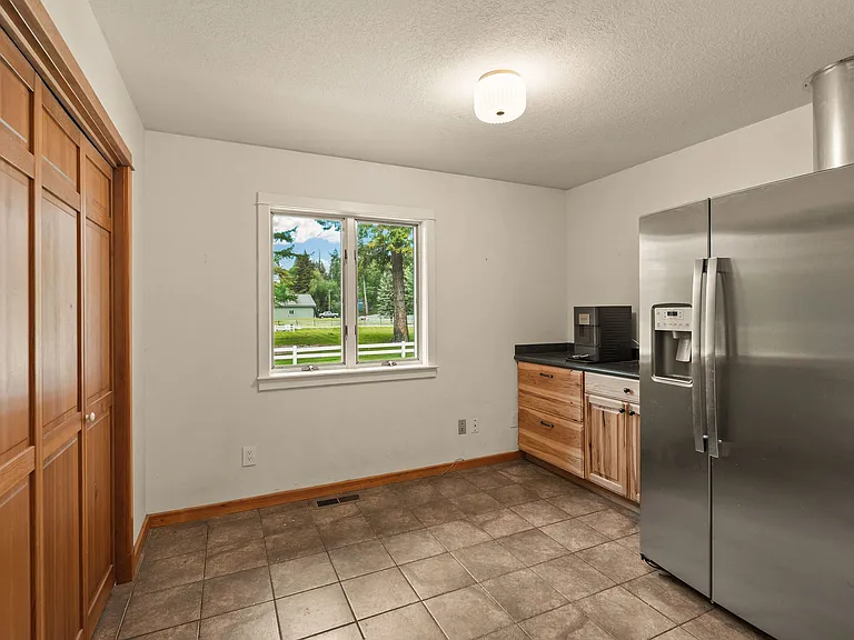 180 McDowell Dr — Photo 20