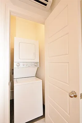 Rented by R New York | media 28