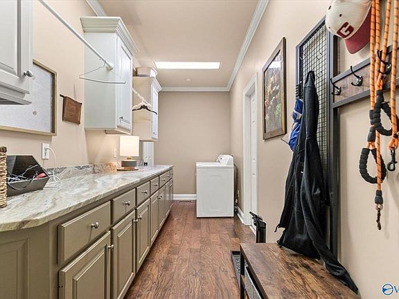 4th image of 5522 Cedar Mill Dr